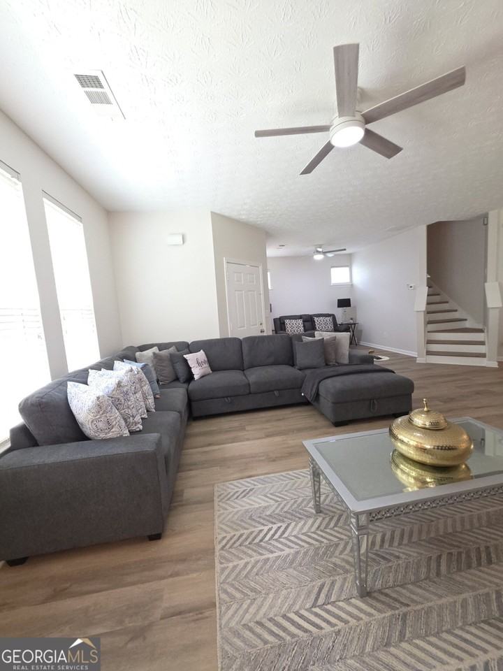 4691 Highpoint Ln - Photo 7 of 22