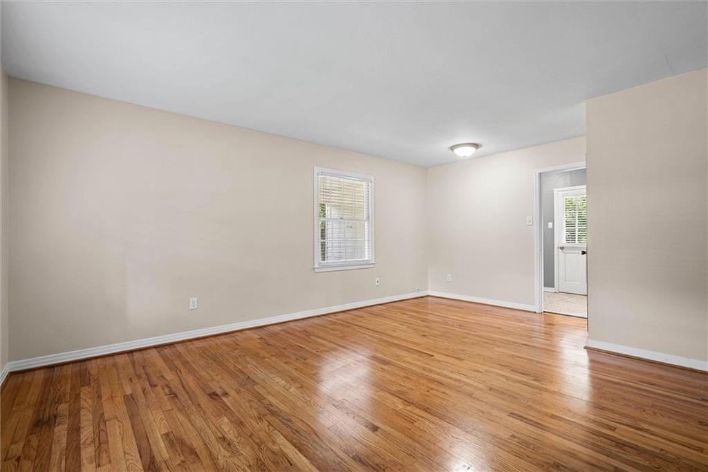 161 Poydras Ave - Photo 2 of 21