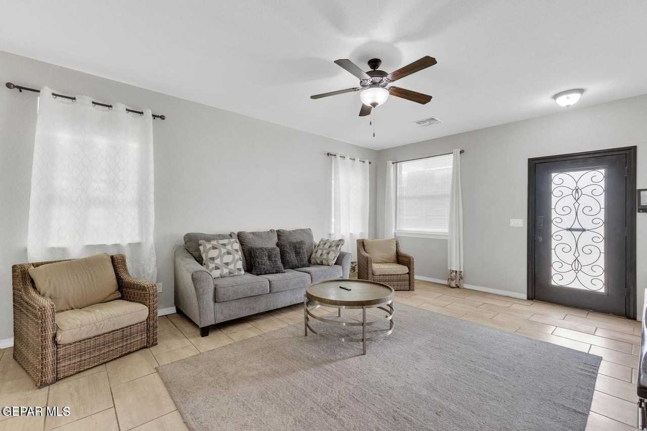408 Bellwoode Ave - Photo 4 of 49
