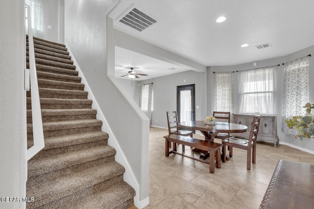408 Bellwoode Ave - Photo 6 of 49