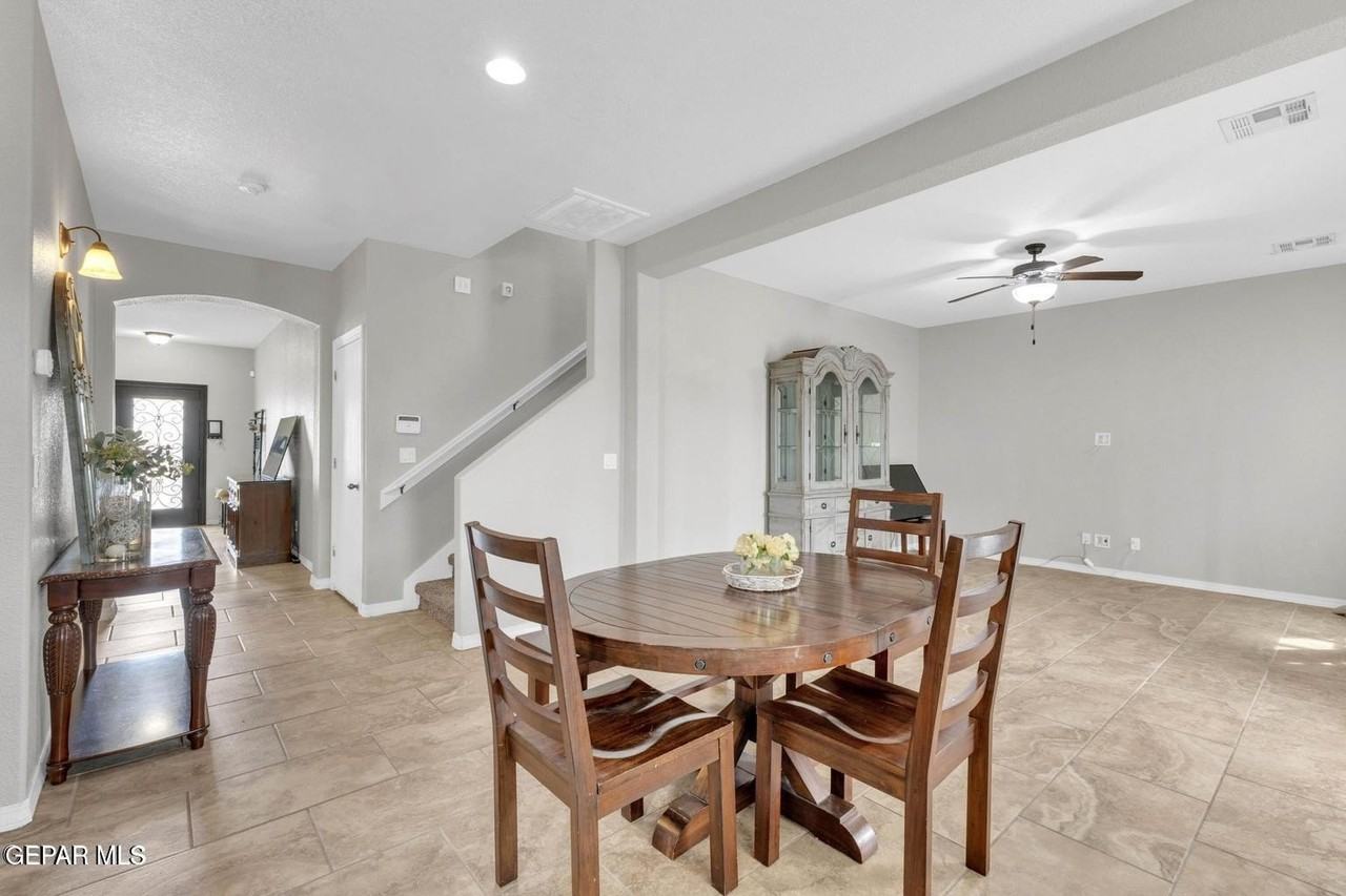 408 Bellwoode Ave - Photo 7 of 49