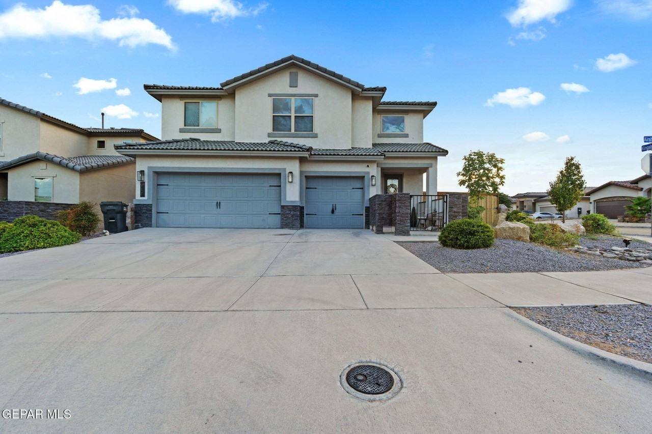 917 Airship Pl - Photo 2 of 41