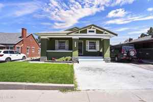 featured image of 4017 Oxford Ave
