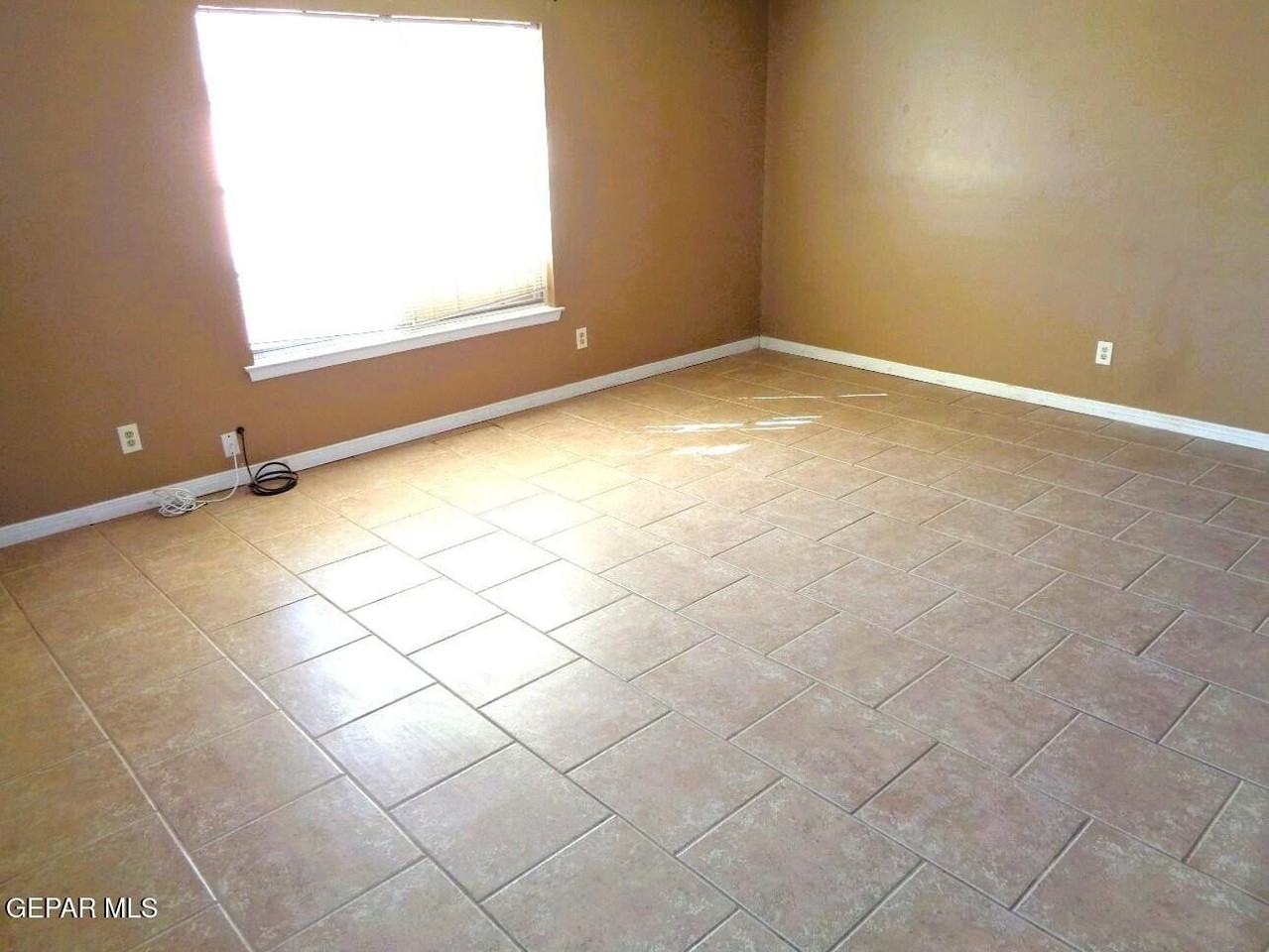 3711 Mcconnell Ave - Photo 3 of 24
