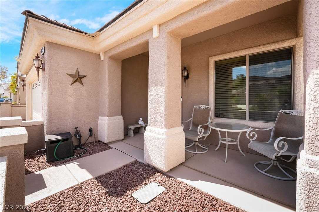 1802 Cypress Bay Ave - Photo 2 of 22