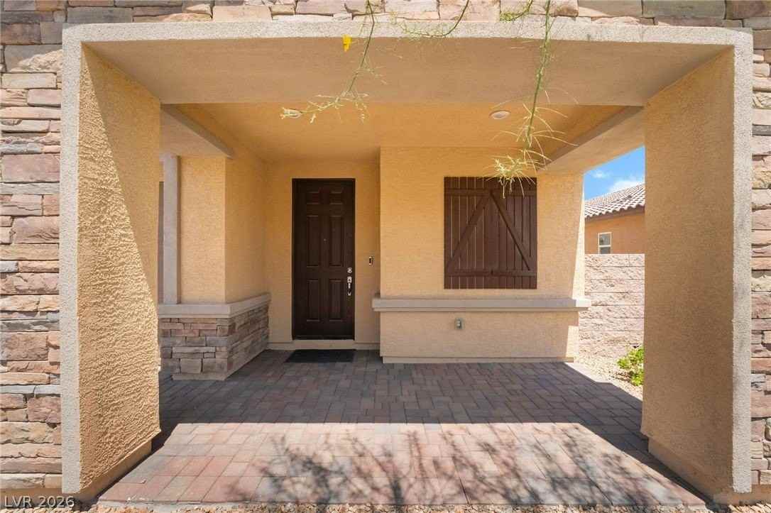 3952 Henny Ave - Photo 6 of 46
