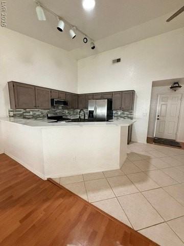 875 Serpentina Ave - Photo 3 of 24