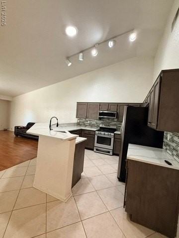 875 Serpentina Ave - Photo 7 of 24