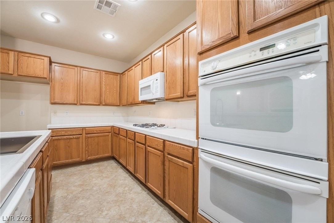 4828 Whisper Lake Ave - Photo 6 of 41