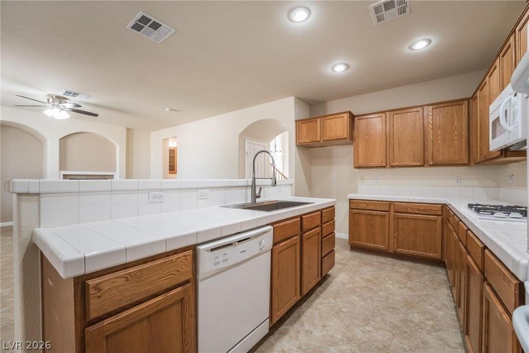 4828 Whisper Lake Ave - Photo 7 of 41