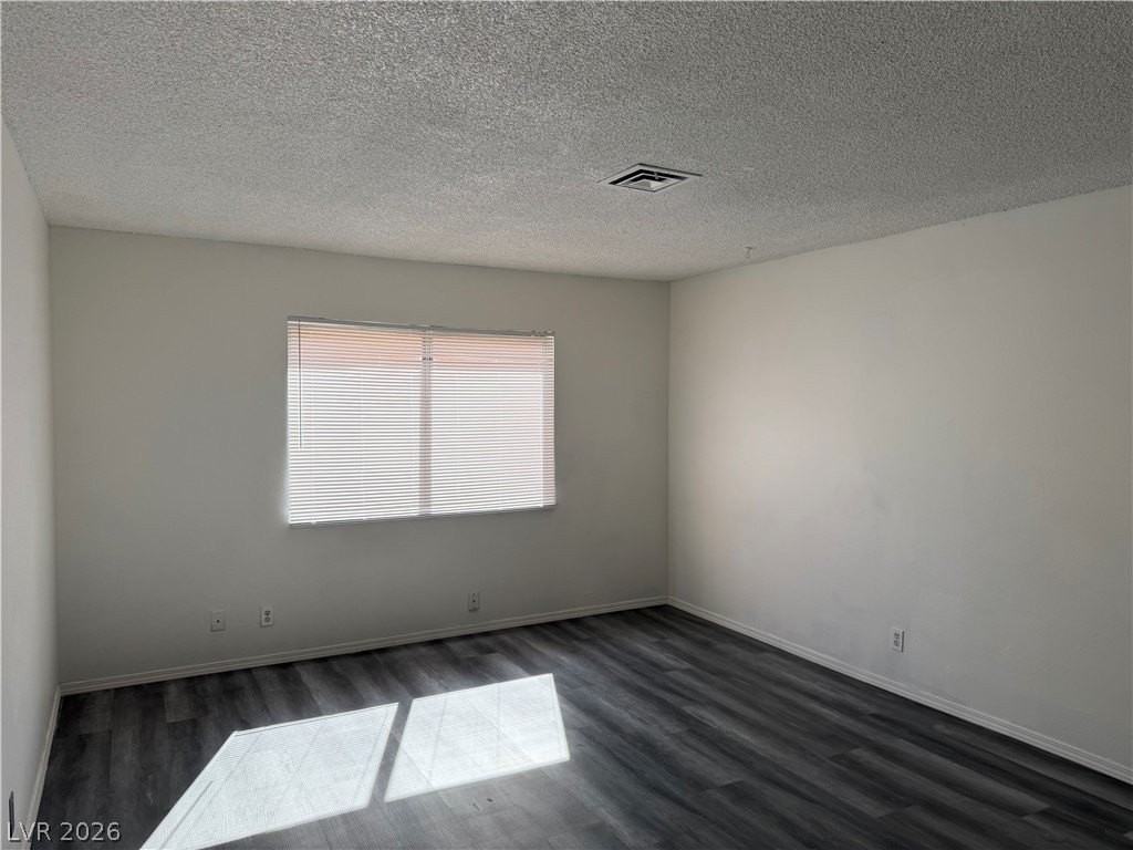 5206 Golden Ln #B - Photo 3 of 26