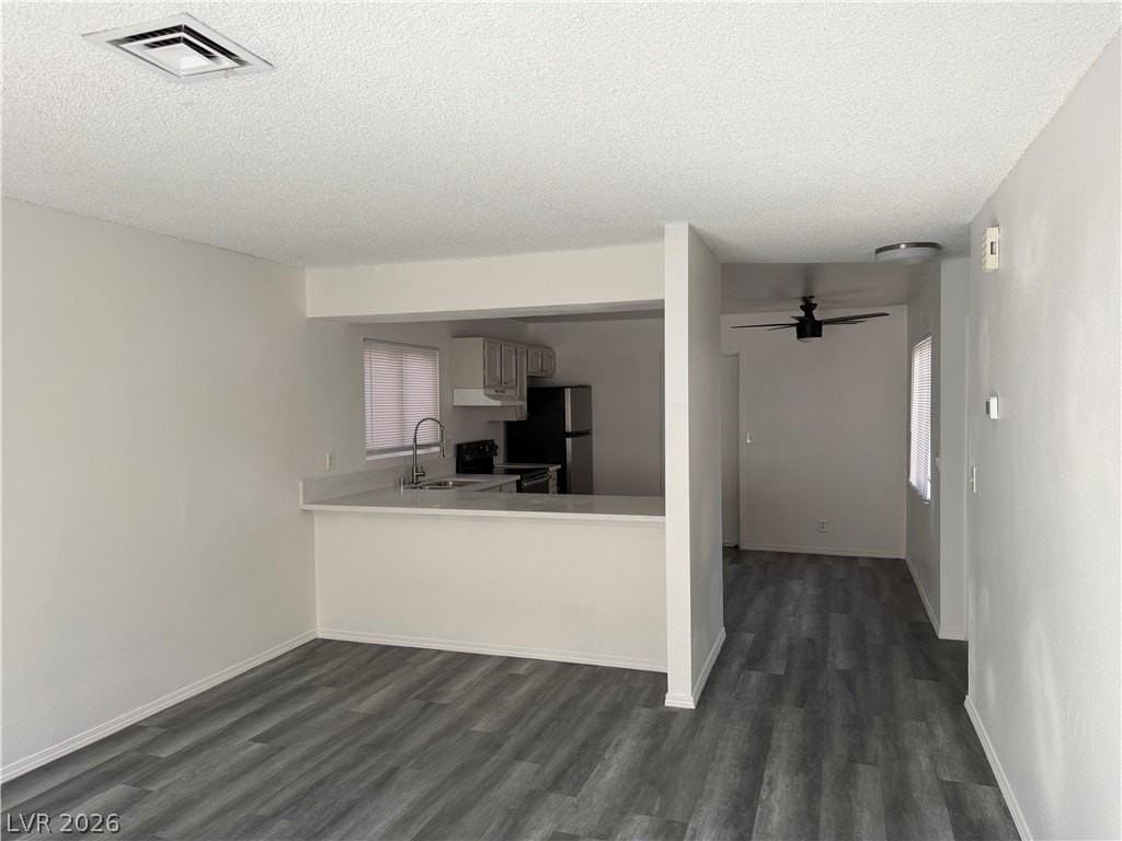 5206 Golden Ln #B - Photo 4 of 26