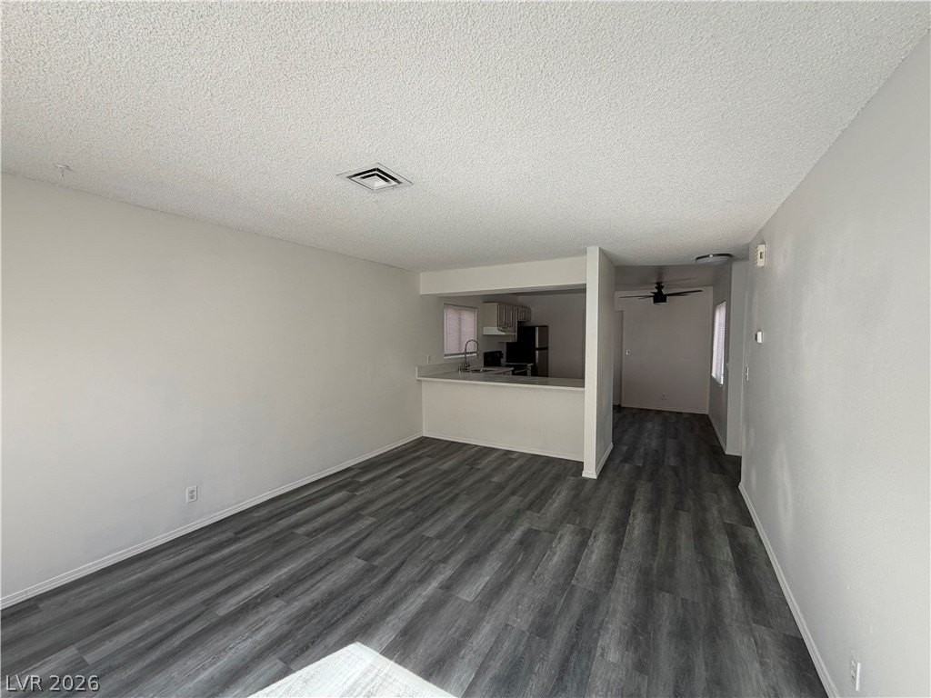 5206 Golden Ln #B - Photo 6 of 26