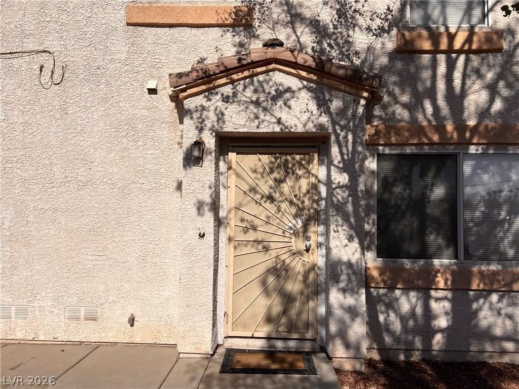 3391 Sparrow Heights Ave - Photo 3 of 34