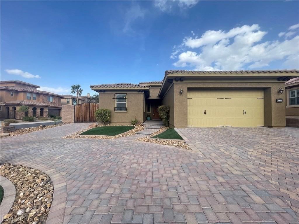 1066 Via Nandina Pl - Photo 2 of 25