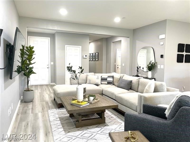 2828 Aragon Terrace Way - Photo 5 of 32