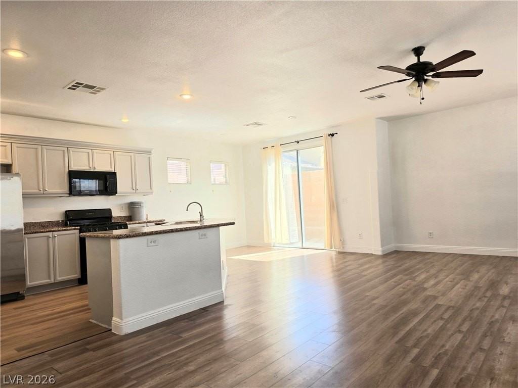 8084 Retriever Ave - Photo 6 of 19