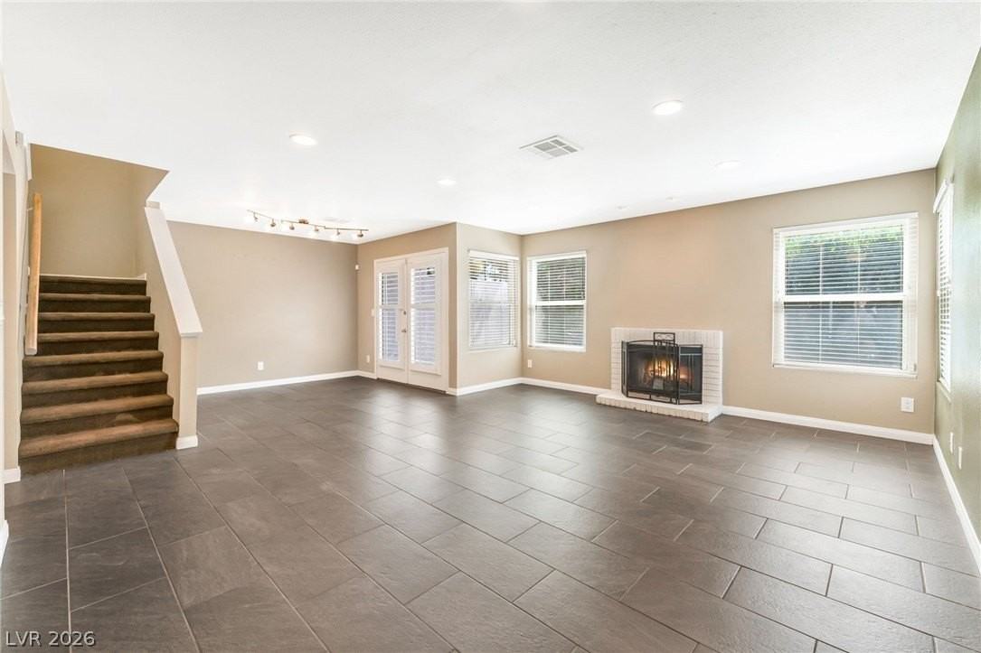 3637 Rainy River Rd - Photo 4 of 27