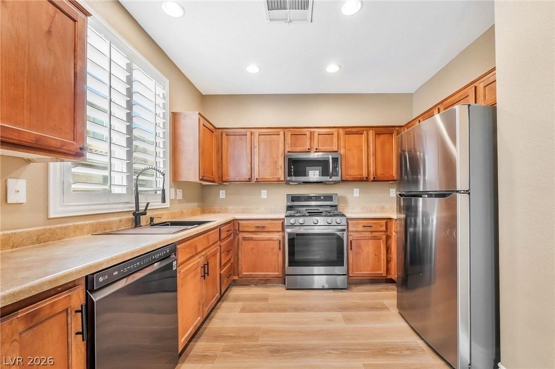 7616 Perla Del Mar Ave - Photo 7 of 20