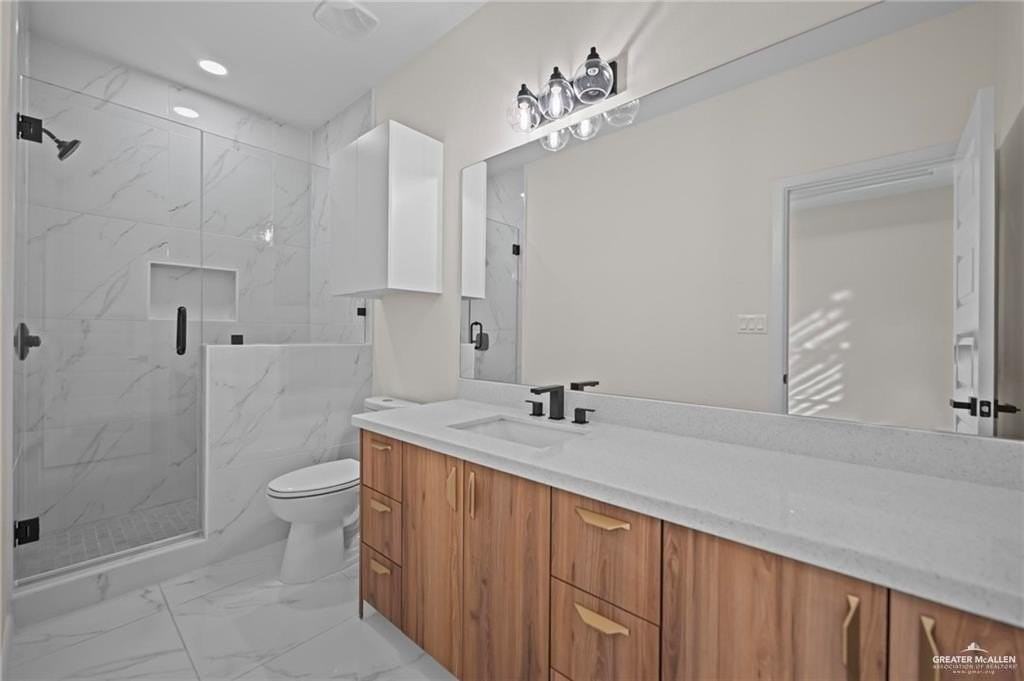 2109 E Viviana St #2 - Photo 5 of 10