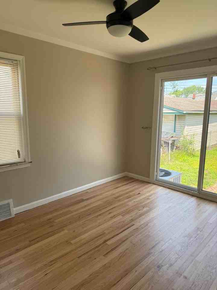 24800 Cherry St - Photo 5 of 15