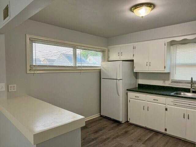 1644 E Goulson Ave - Photo 2 of 21