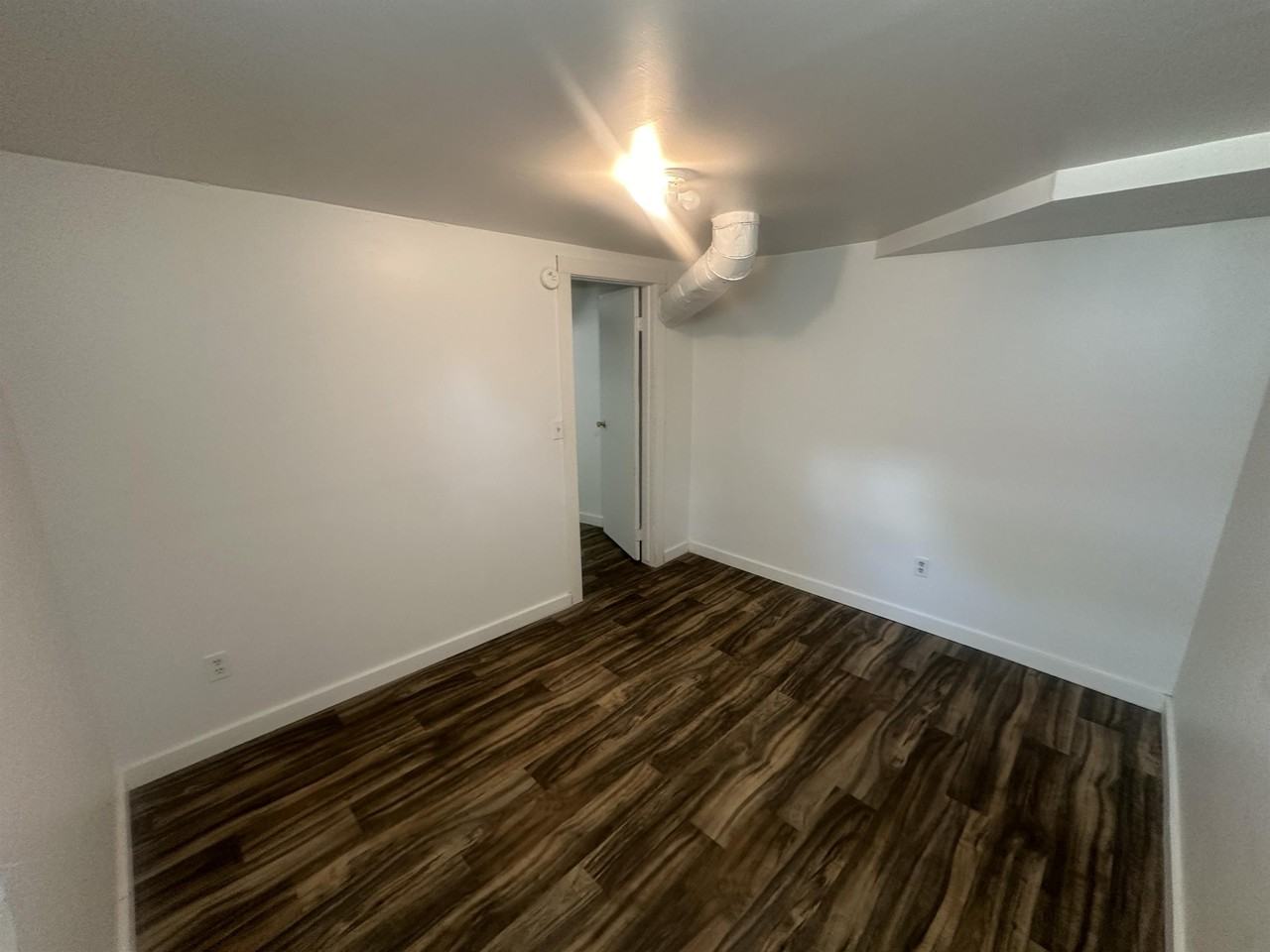 611 6th Street - 611 B #611B - Photo 6 of 8