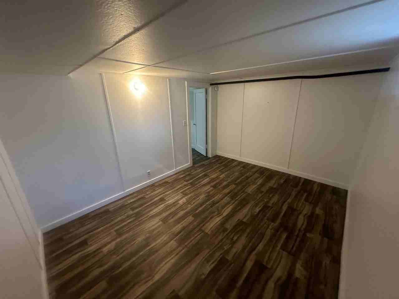 611 6th Street - 611 B #611B - Photo 7 of 8