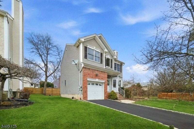 17 Grove St - Photo 2 of 42