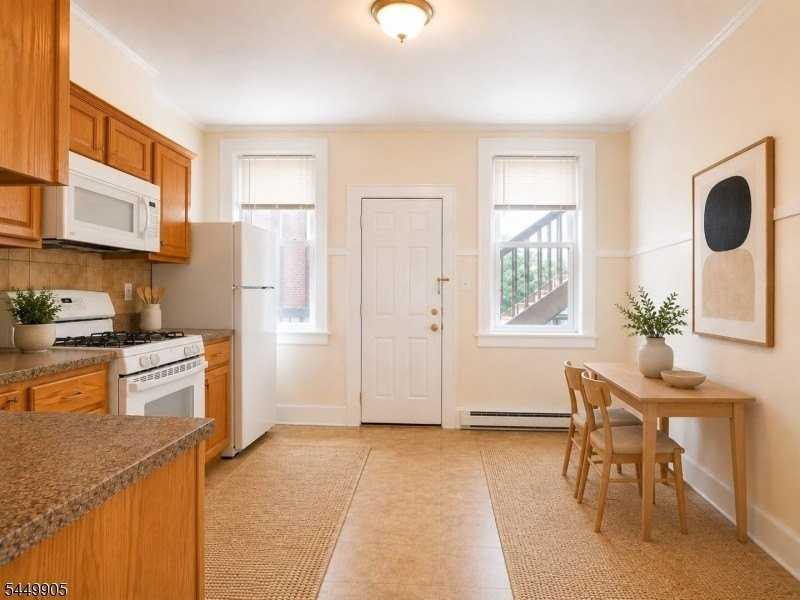 67 Bay St #2L - Photo 4 of 15