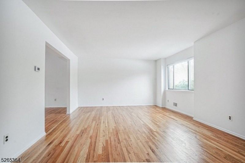 38 Park Street #13D - Photo 5 of 23