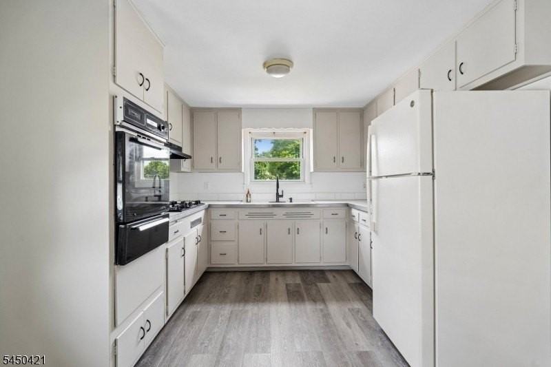 416 S Valley Rd #2 - Photo 6 of 22