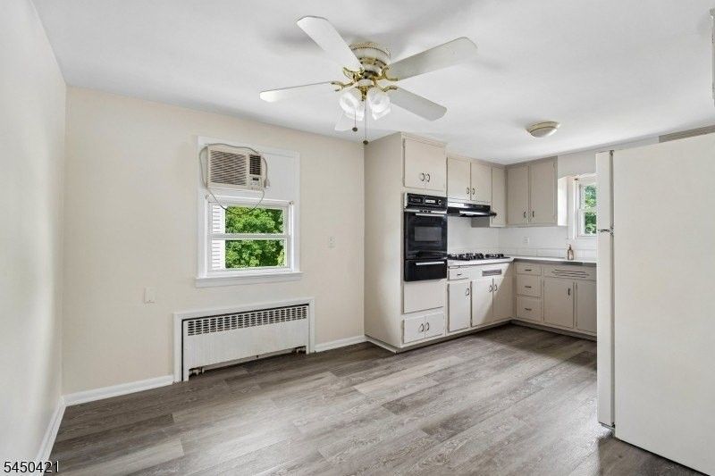 416 S Valley Rd #2 - Photo 7 of 22