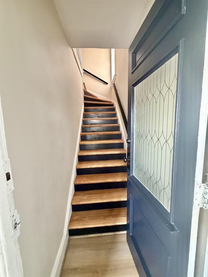 6 Duncan Ct #2 - Photo 2 of 17