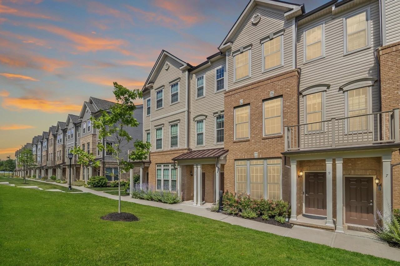 11 Leahy Dr