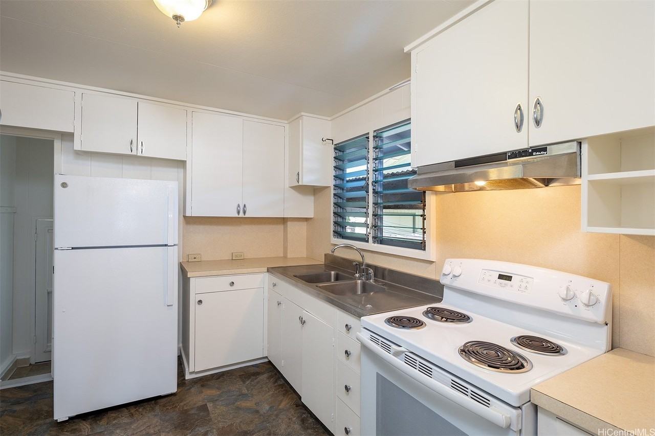 738 Menehune Ln #MAIN - Photo 7 of 15