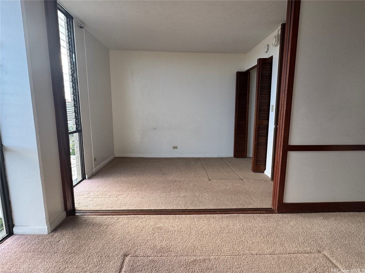 1505 Alexander St #1003 - Photo 7 of 16