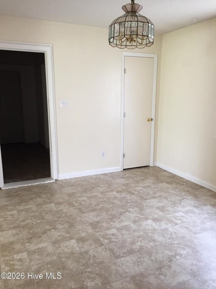 2444 Mims Rd - Photo 2 of 9