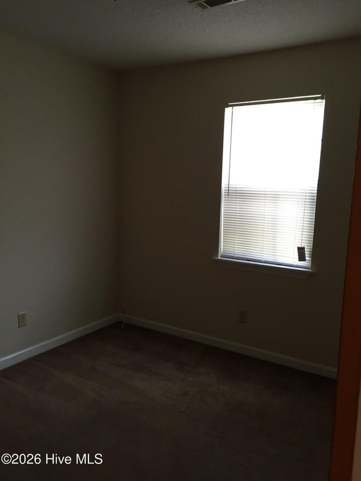 2444 Mims Rd - Photo 5 of 9