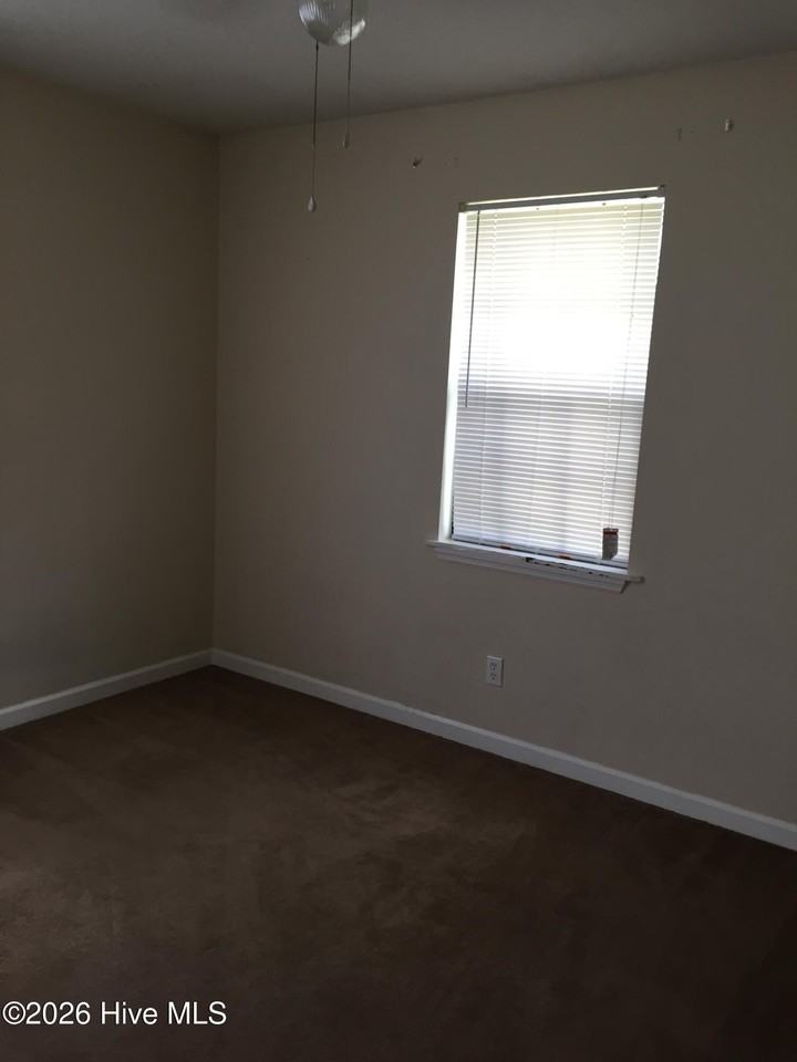 2444 Mims Rd - Photo 6 of 9