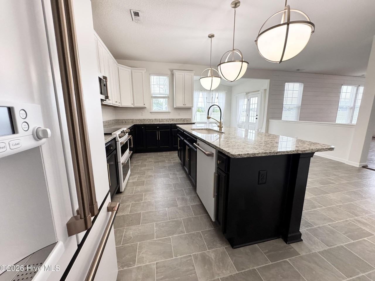 3514 Great Island Ln - Photo 4 of 16