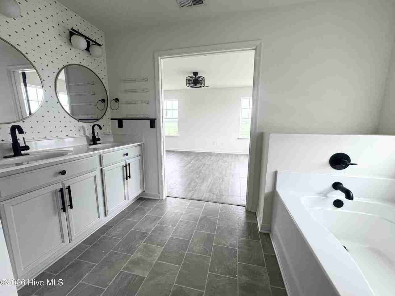 3514 Great Island Ln - Photo 6 of 16