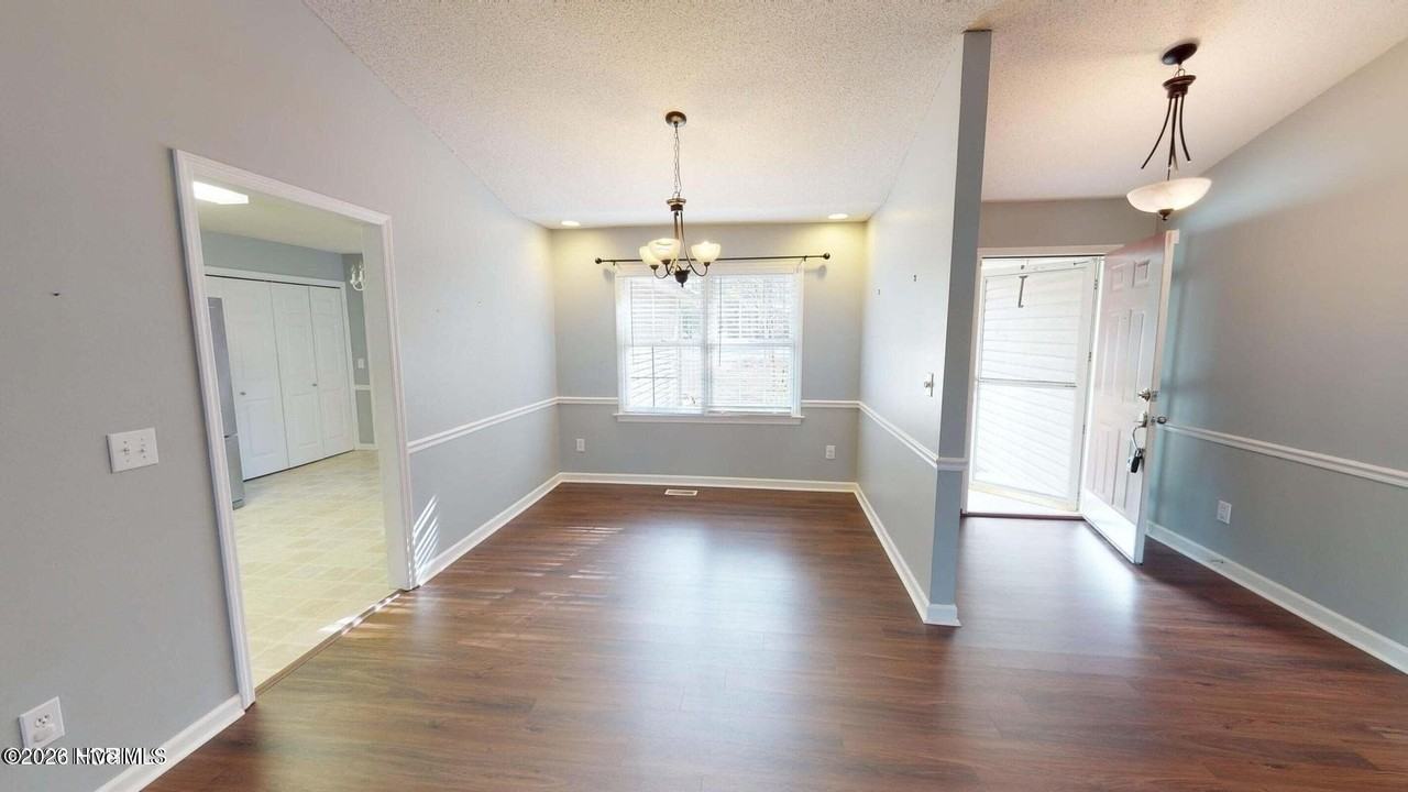 4 Sandhills Pl - Photo 7 of 16
