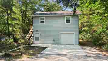 featured image of 4304 Spirea Dr #B