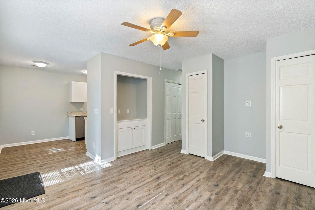 4304 Spirea Dr #B - Photo 3 of 26
