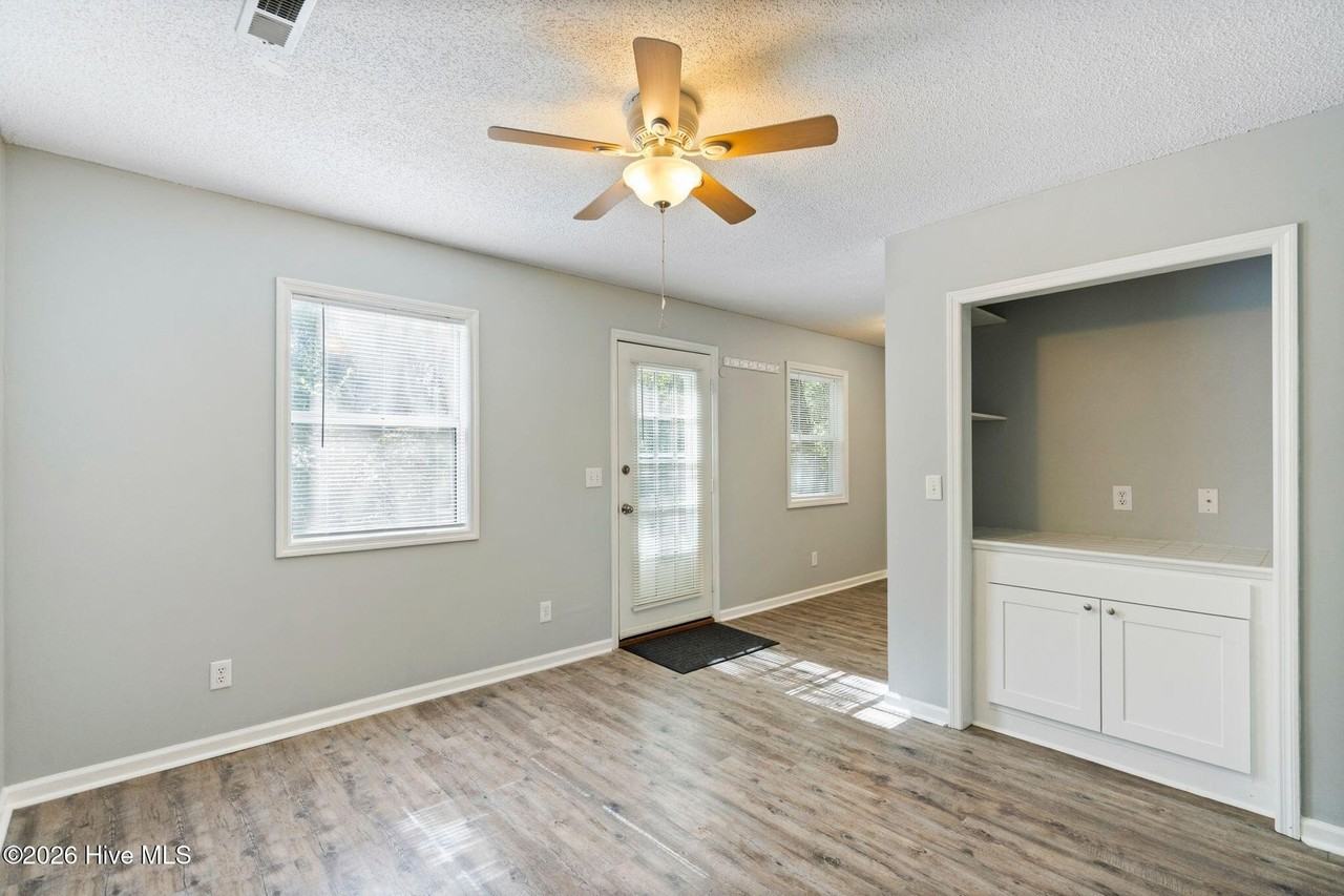 4304 Spirea Dr #B - Photo 4 of 26