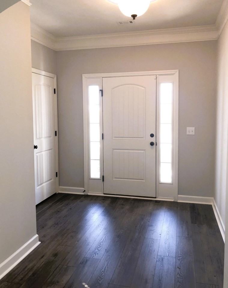 1052 Mulford Loop - Photo 4 of 27