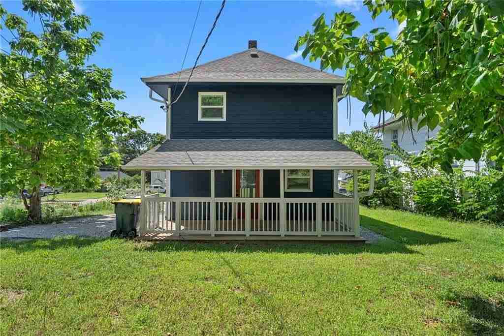 3627 Woodland Ave - Photo 4 of 25