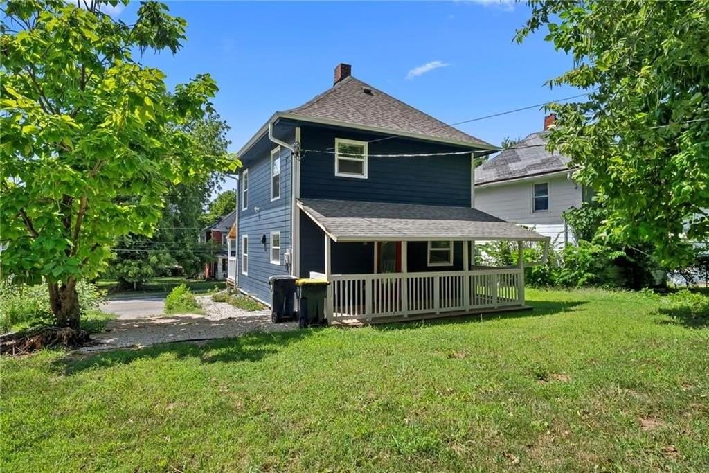 3627 Woodland Ave - Photo 5 of 25