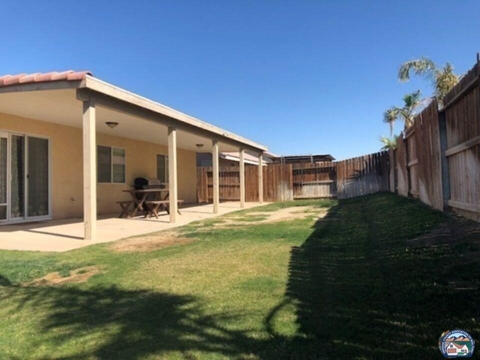 363 Foxtrail Dr - Photo 2 of 4